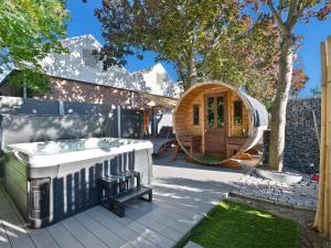 Fotografie z fotogalerie ubytování Luxe kamer met stoomsauna bij B&B Gezond aan Zee - Toegang bad en buiten Wellness tegen meerprijs v destinaci Ouddorp