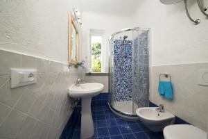 Ένα μπάνιο στο Casa Margherita Ischia +18 φωτογραφίες
