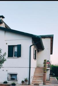 Budova, kde se bed and breakfast nachází