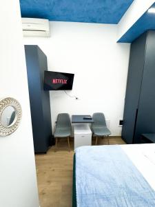 TV a/nebo společenská místnost v ubytování Marina Private Room Shkoder
