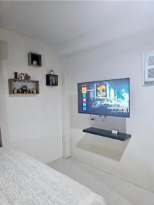 Televisyen dan/atau pusat hiburan di Persimmon Studios - Studio Unit- 16th Floor - 1641