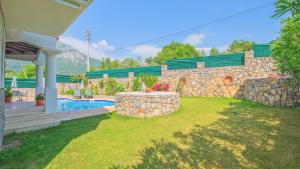 Bazén v ubytování Villa Bemar nebo v jeho okolí