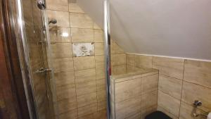 Ένα μπάνιο στο Ágnes Vendégházak Siófok-apartman 1