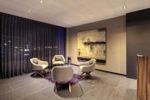 Posezení v ubytování Kharma Suites