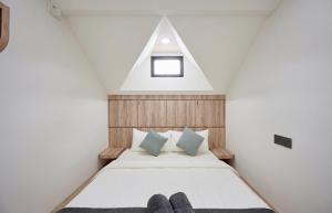 Postel nebo postele na pokoji v ubytování TS Cozy GuestHouse/3BR 6pax 餐厅免税店1分钟步行