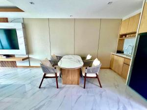 Küche/Küchenzeile in der Unterkunft Luxtalay Khanom Hotel