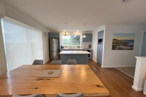 比那隆湾TOP DECK - Panoramic water views of the Bay of Fires的相册照片