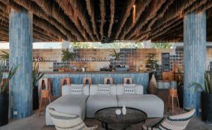 Amber Lombok Beach Resort的休息区