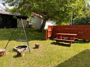 Ogród w obiekcie Apartament Zacisze