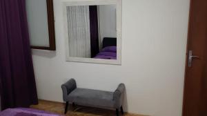 Posteľ alebo postele v izbe v ubytovaní APARTMENT AMBER s podzemnom garažom