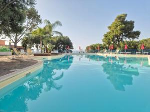 Bazén v ubytování Hotel Guardacosta nebo v jeho okolí