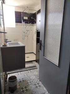 Koupelna v ubytování Gîte Le Coeurdonnier