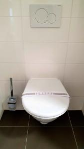 Et badeværelse på LUXURY APARTMENT VBLOKU + 36 billeder