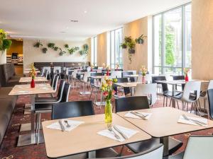 Restaurace v ubytování Novotel Brussels City Centre + 37 fotografií