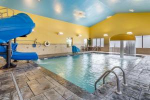 Πισίνα στο ή κοντά στο Comfort Inn Athens I - 75