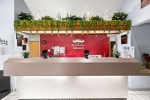 Gallery image of Econo Lodge London North in London