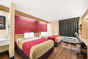 Gallery image of Econo Lodge London North in London +22 photos