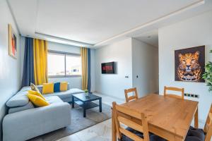 Un lugar para sentarse en Appartement au centre de gueliz 8 fotos más