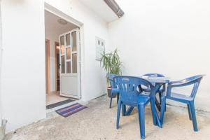 Patio nebo venkovní prostory v ubytování Tranquil Retreat Apartment Bozic
