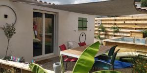 Balkón nebo terasa v ubytování Gîte L’escale provençale