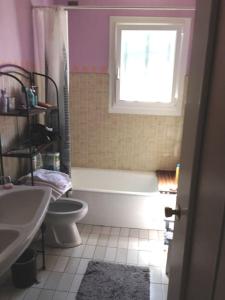 Ảnh trong thư viện ảnh của Maison vacances Biarritz sud - plages à pied ở Bidart