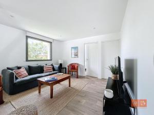 Гостиная зона в La Terrasse : 1er étage villa proche plage