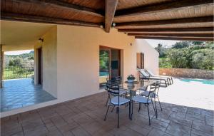 Πισίνα στο ή κοντά στο Stunning Home In Costa Paradiso