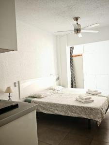 Postel nebo postele na pokoji v ubytování Apartamento Málaga Port