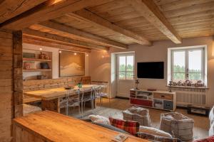 Μια τηλεόραση ή/και κέντρο ψυχαγωγίας στο Casa Sciatore, a Cortina d Ampezzo