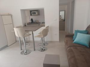 トッレ・ラピッロにあるZeituna Lodge a Porto Cesareoのギャラリーの写真