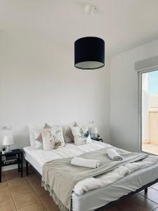 Fotografie z fotogalerie ubytování Sunny terrace! La Zenia studio v destinaci Orihuela Costa