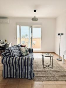 Fotografie z fotogalerie ubytování Sunny terrace! La Zenia studio v destinaci Orihuela Costa