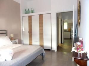 Posteľ alebo postele v izbe v ubytovaní Mellow mood Tinos Town