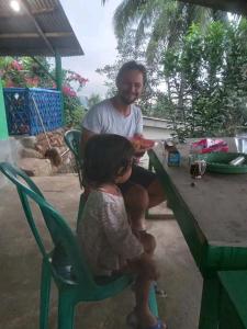 Děti v ubytování Mudung Keramat Homestay