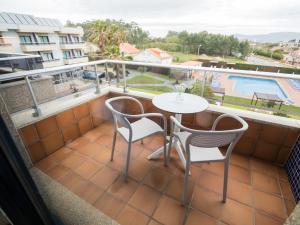 Бассейн в Hotel Spa Galatea или поблизости