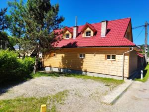 The building in which the holiday home is located