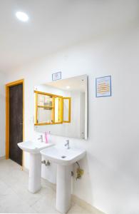 Ein Badezimmer in der Unterkunft Hide-In Hostel Delhi