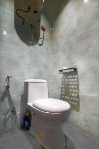 Ein Badezimmer in der Unterkunft Hide-In Hostel Delhi