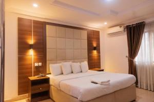 Fotografie z fotogalerie ubytování Devine Villa Apartments v destinaci Lagos