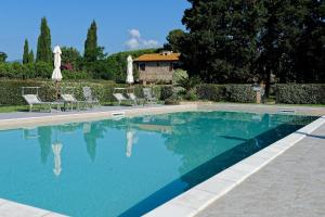 The swimming pool at or close to Agriturismo Le Piane Del Milia