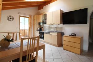 Kuchyň nebo kuchyňský kout v ubytování Landhaus Müller
