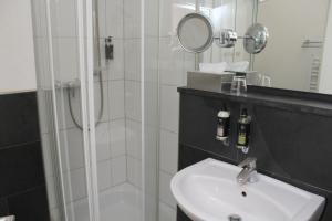 Koupelna v ubytování Hotel am Hirschgarten