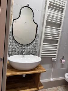 Billede fra billedgalleriet på Charmant studio en rez de jardin Chaville i Chaville