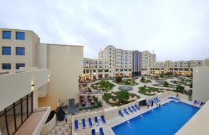Bazén v ubytování The Plaza Hotel & Resort nebo v jeho okolí