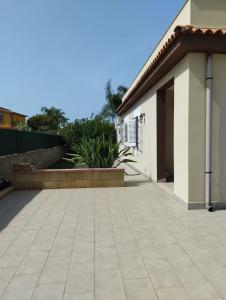 a patio outside of a building at Villa Nobile in Siracusa