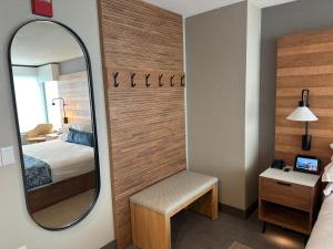 Postel nebo postele na pokoji v ubytování Surfsand Resort
