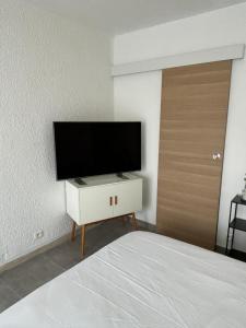Fotografia z galérie ubytovania Studio spacieux avec patio en centre ville v destinácii Cavalaire-sur-Mer