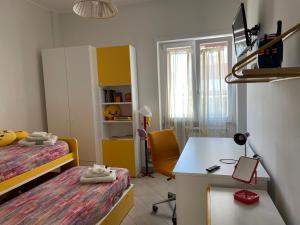 A bed or beds in a room at Sand 228 Home