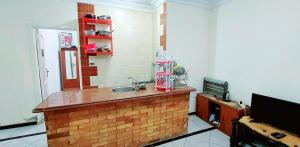 Μια τηλεόραση ή/και κέντρο ψυχαγωγίας στο شاليه b1