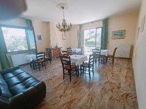 Istumisnurk majutusasutuses Le Api di PE'
